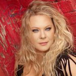 FEATURED ARTISTS 816 PAMELA HOPKINS
